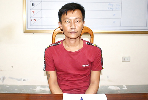 Hà Tĩnh: Kẻ say rượu nửa đêm xách dao vào trụ sở chém công an xã